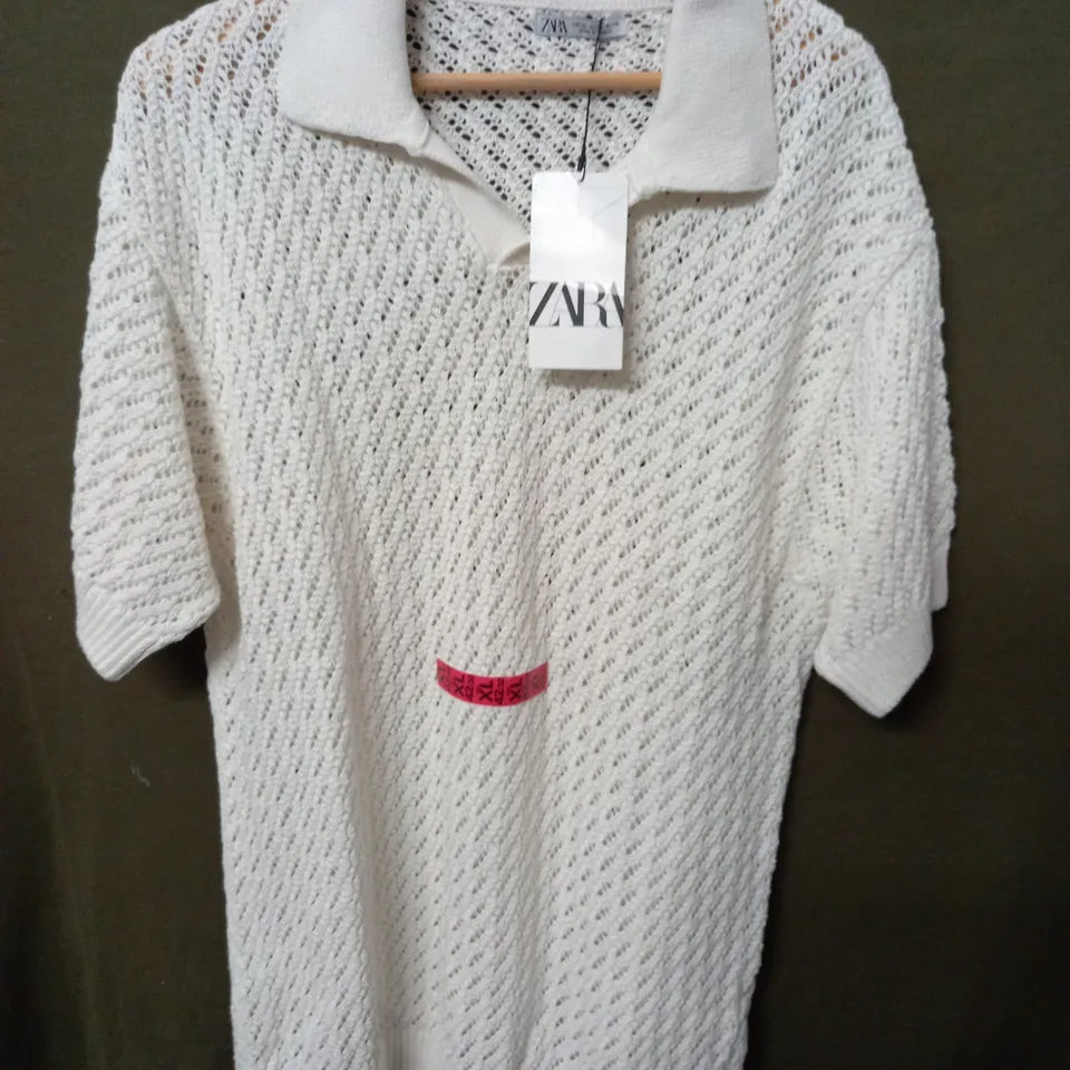 ZARA WHITE KNIT POLO SHIRT - UK XL