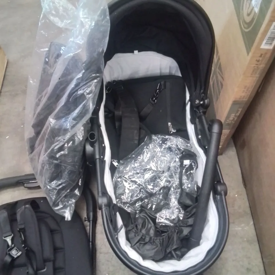 ICANDY PEACH 7 STROLLER SET