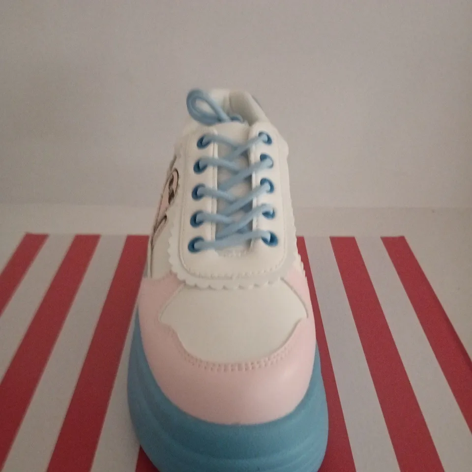 BOXED PAIR OF BOXED KETNIPZ X KOI BEAN SAYS HI CHUNKY TRAINERS - BLUE - SIZE 9