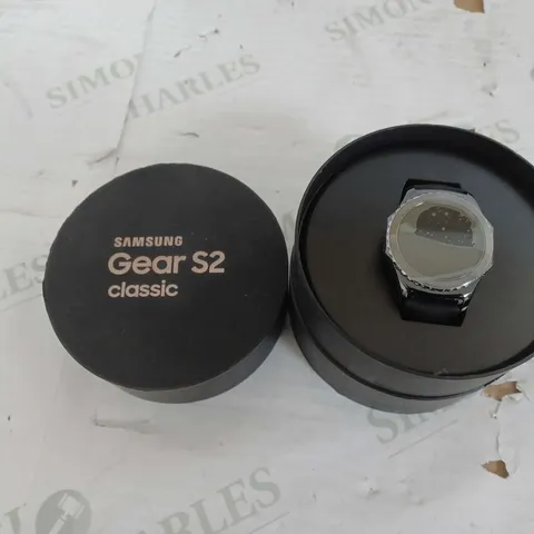 BOXED SAMSUNG GEAR S2 CLASSIC - BLACK 