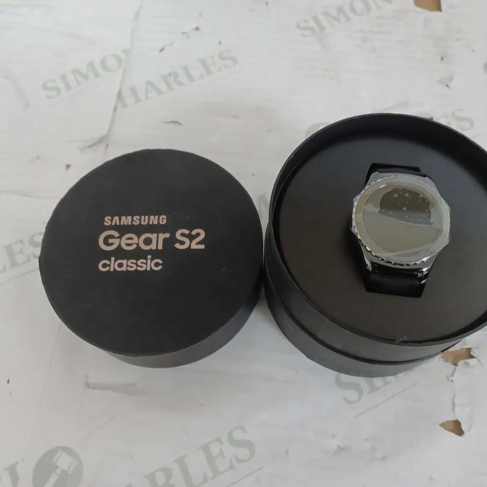 BOXED SAMSUNG GEAR S2 CLASSIC - BLACK 