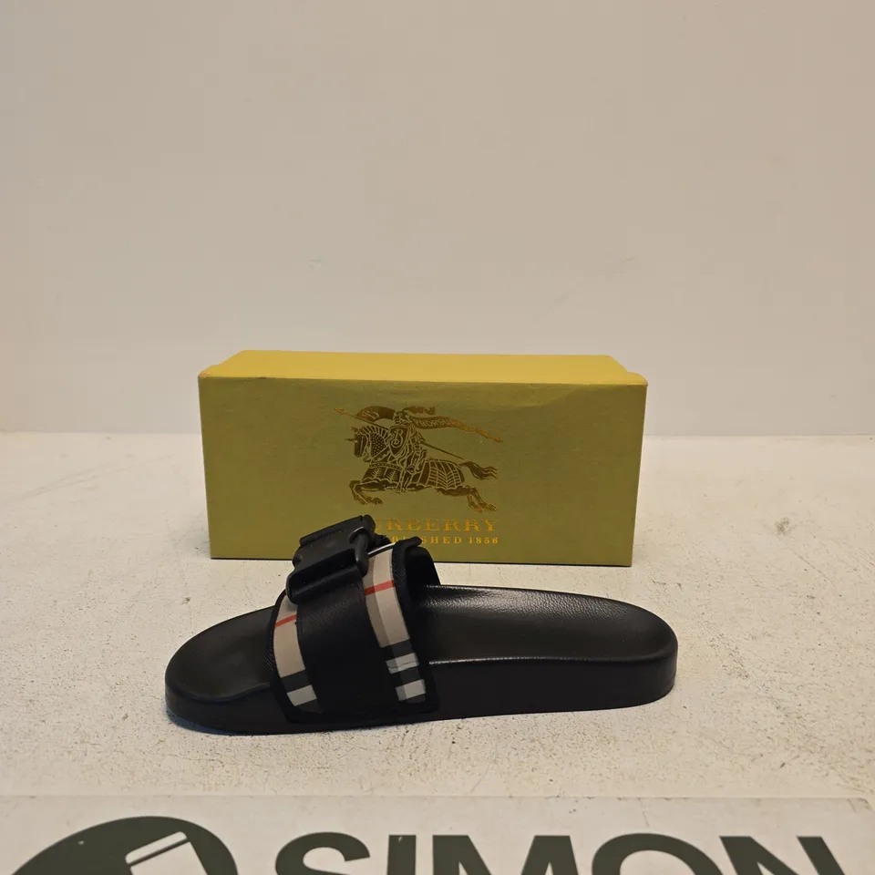 BURBERRY SLIDES, MEN'S UK 10 (EU 43) – BLACK WITH CHECK STRAPS