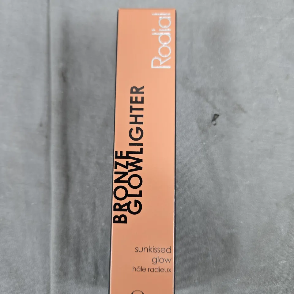 BRONZE GLOW SUN-KISSED GLOW BRONZER