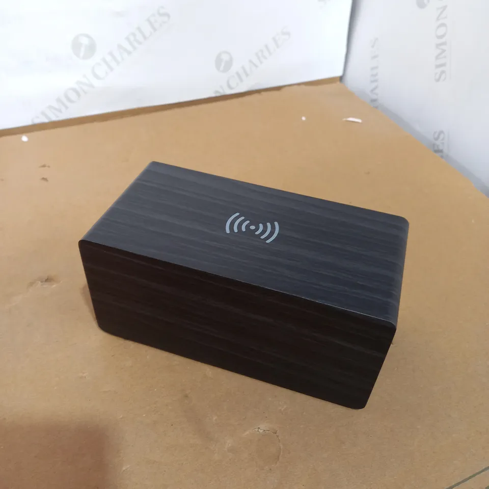 POLAROID BLUETOOTH QI CHARGING ALARM CLOCK