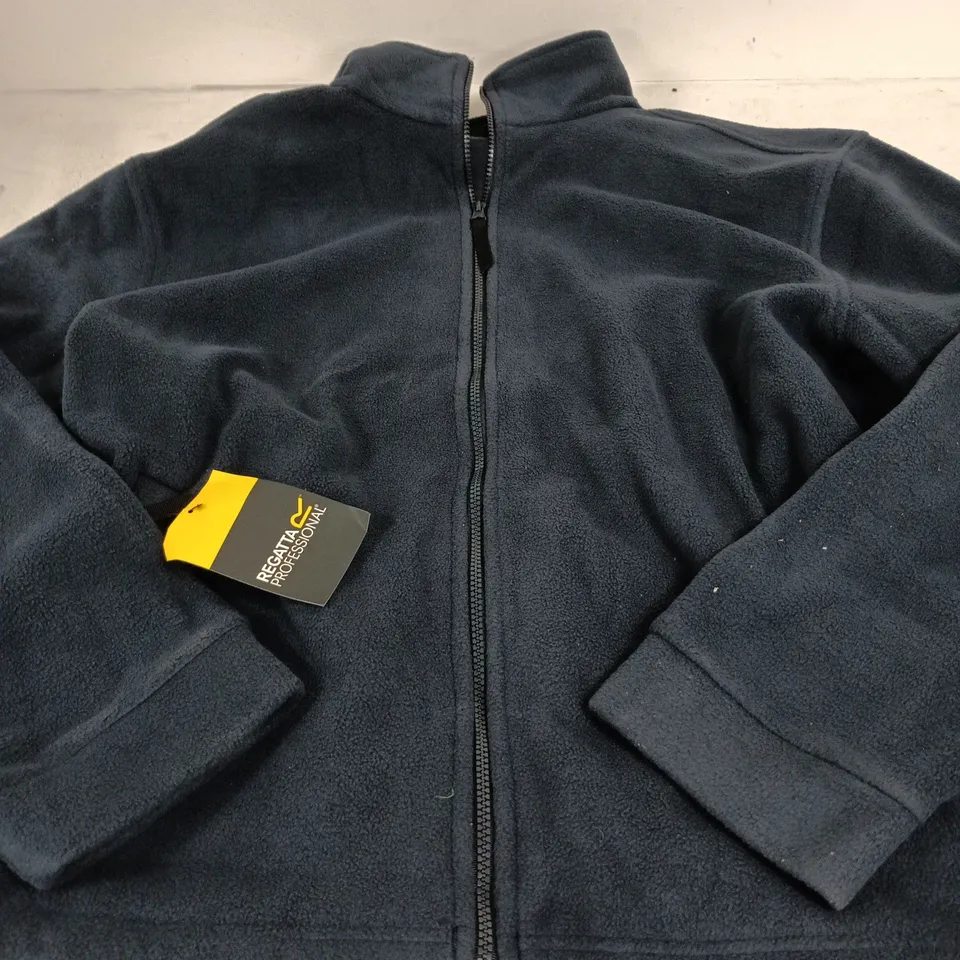 BOX OF 4 ASSORTED REGATTA JACKETS, IN VARIOUS SIZES 