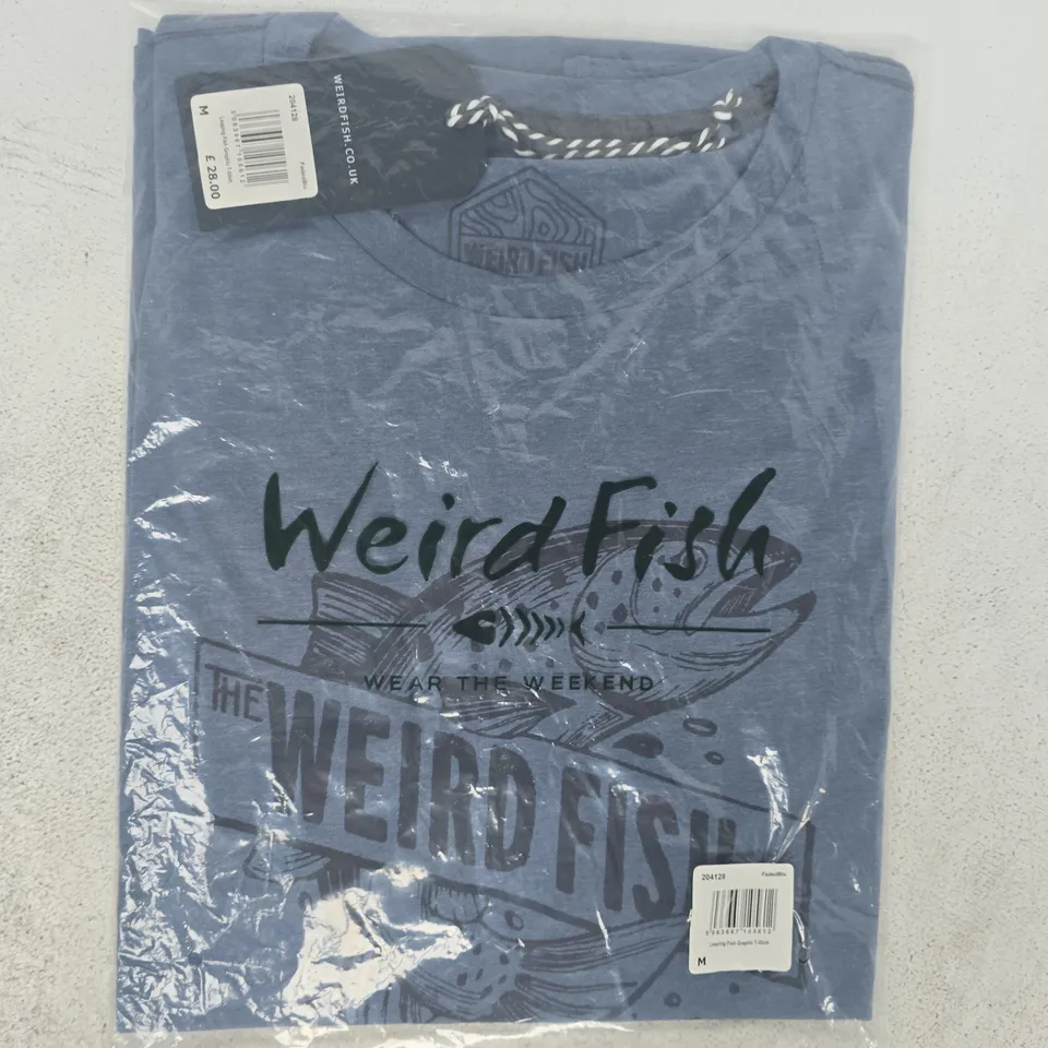 BAGGED WEIRD FISH LEAPING FISH GRAPHIC T-SHIRT IN FADED BLUE SIZE MEDIUM