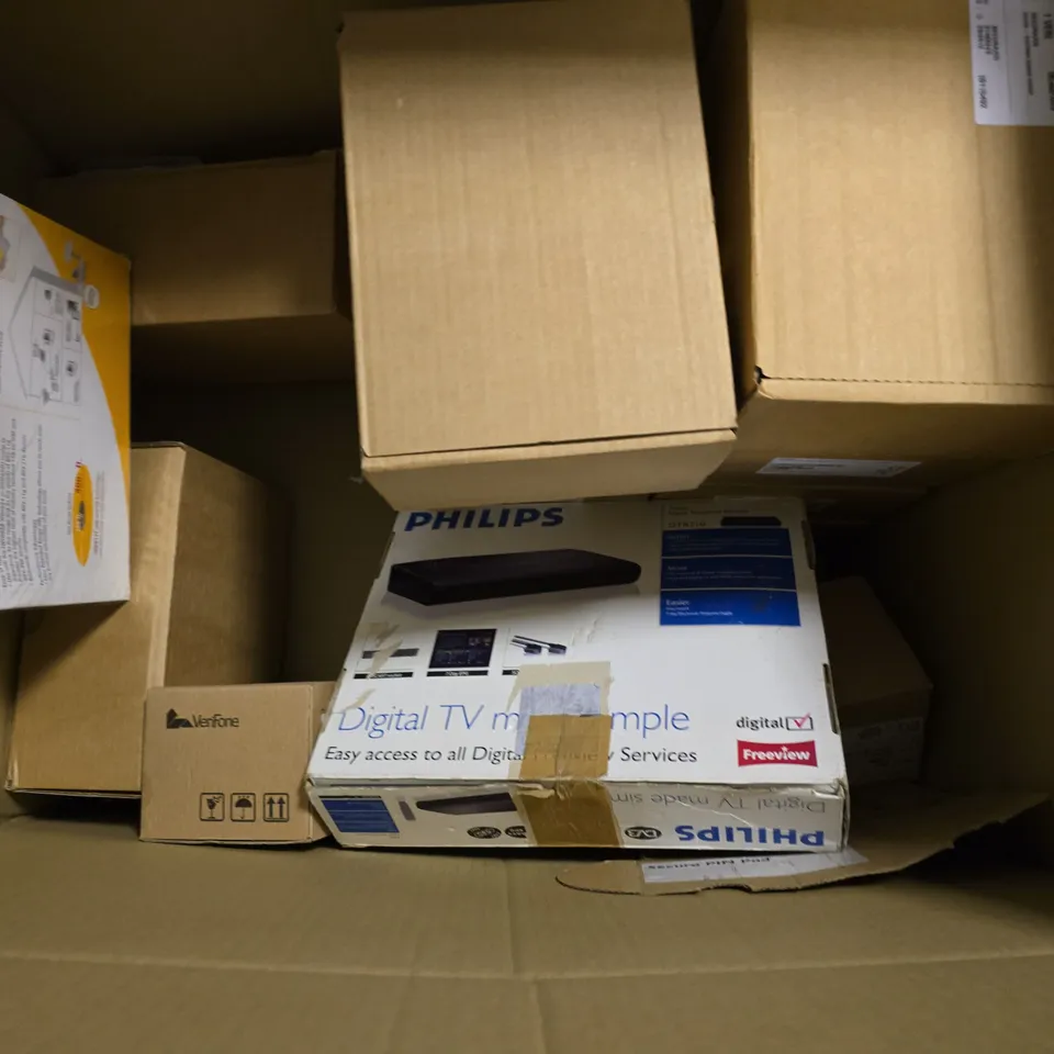 BOX OF APPROXMATELY 10 ASSORTED ITEMS TO INCLUDE - NETGEAR 108MBPS WIRELESS PC CARD , AUDIO LINE TELEPHONE , CISCO 1700 ROUTER ETC