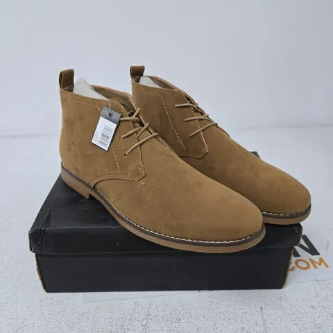 CHARLES SOUTHWELL PANAMA SAND DESERT BOOTS β UK 12