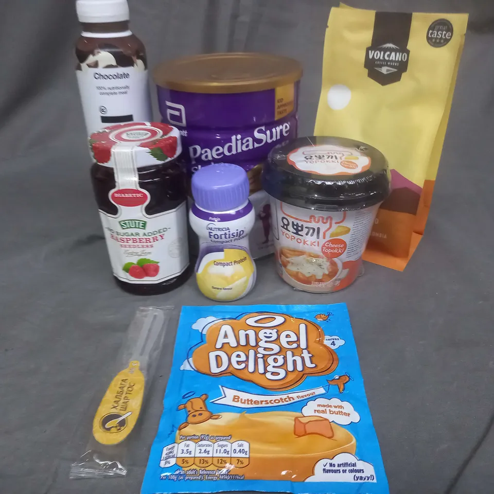 APPROXIMATELY 20 ASSORTED FOOD AND BEVERAGE PRODUCTS TO INCLUDE paediasure protein powder, volcano mound blend coffee, stute strawberry jam, nutrcia protein drink 