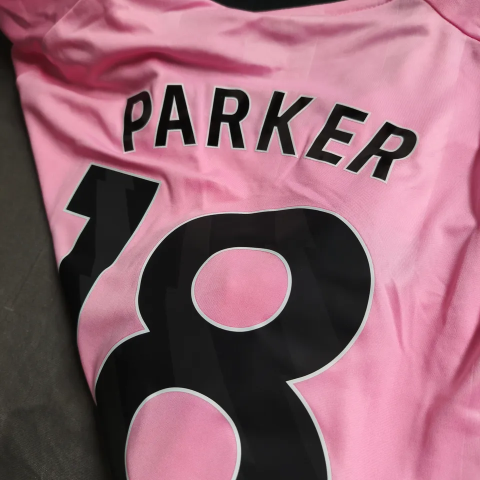 MANCHESTER UNITED FULL GOALKEEPER KIT SIZE 28