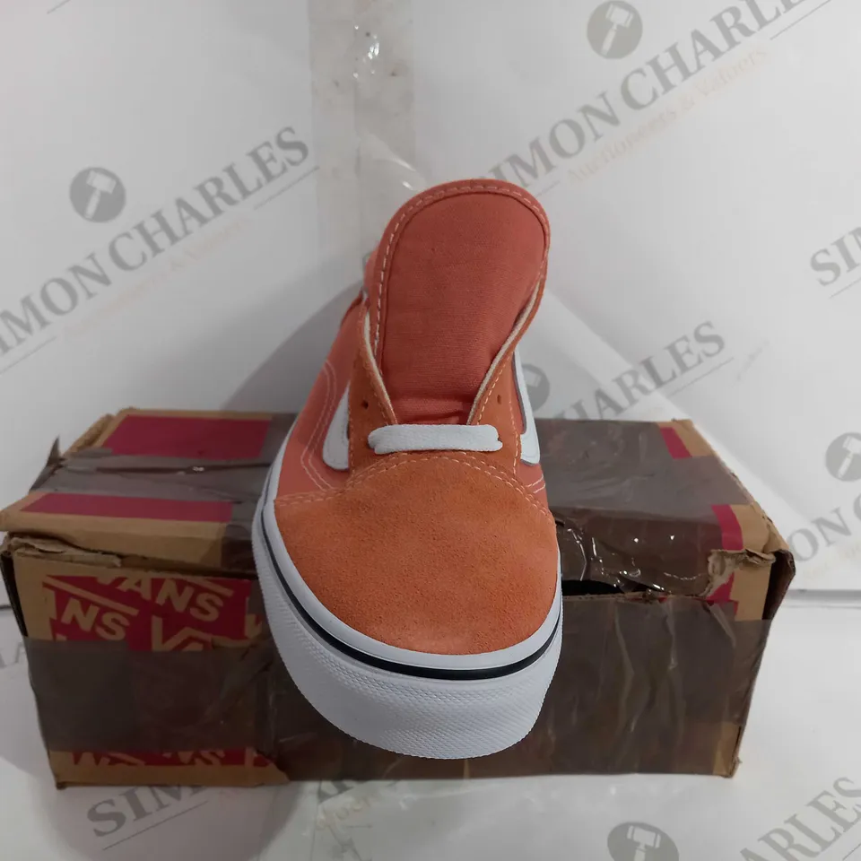 BOXED VANS OLD SKOOL BAKED SUN TRAINERS - UK 4 