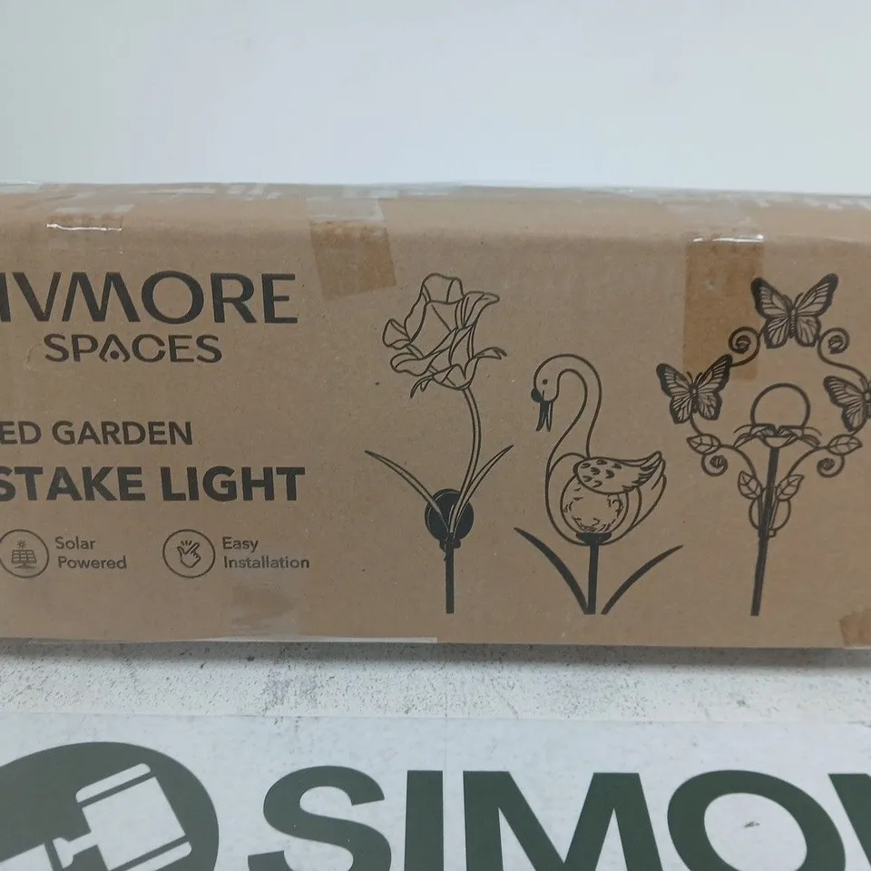 LIVMORE SPACES LED GARDEN STAKE LIGHT 