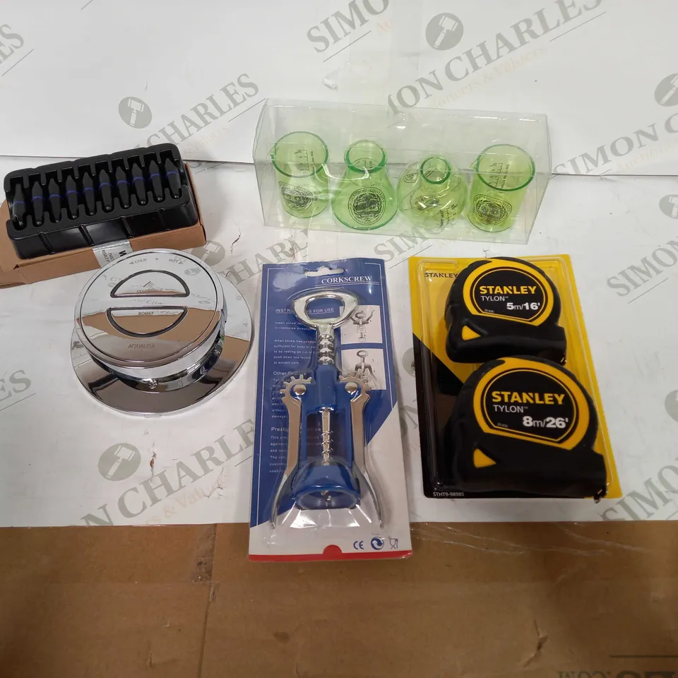 BOX OF APPROX 30 ASSORTED ITEMS TO INCLUDE - STANLEY TAPE MEASURES, KEY FOBS, BOTTLE OPENERS ETC