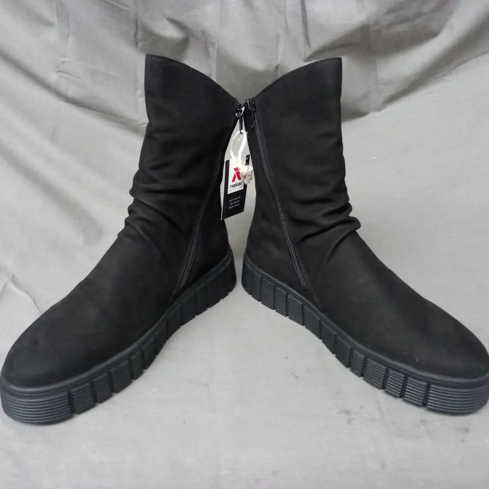 BOXED PAIR OF RIEKER BOOTS IN BLACK SIZE 6.5