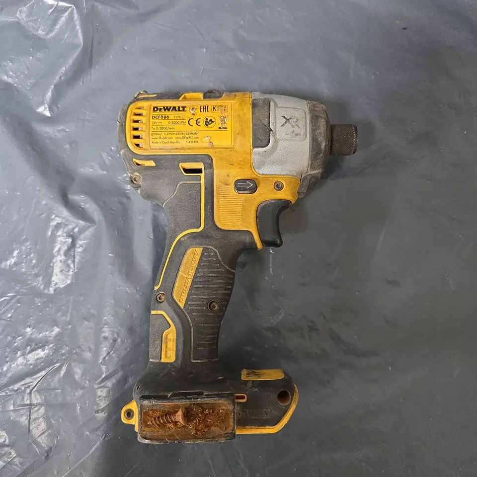 DEWALT 18V XR BRUSHLESS CORDLESS IMPACT DRIVER (DCF886) – BATTERY NOT INCLUDED