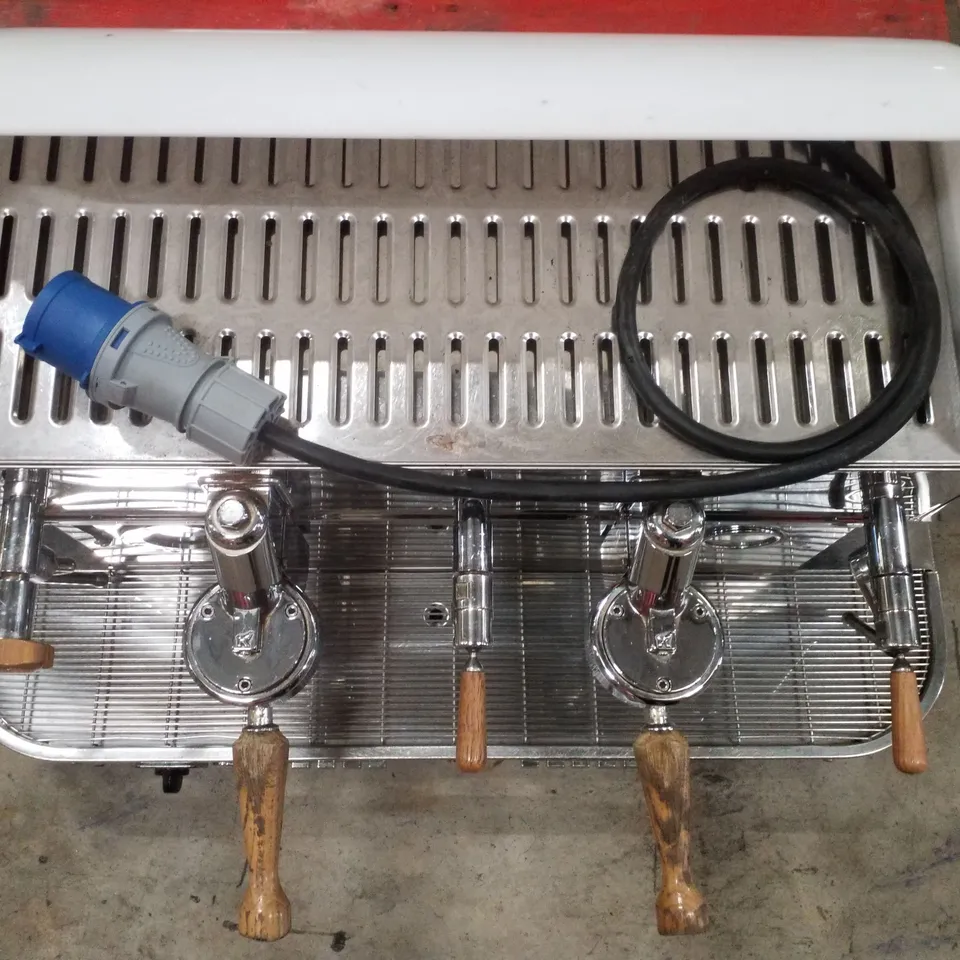 ELEKTRA BARLUME 2-GROUP COFFEE MACHINE