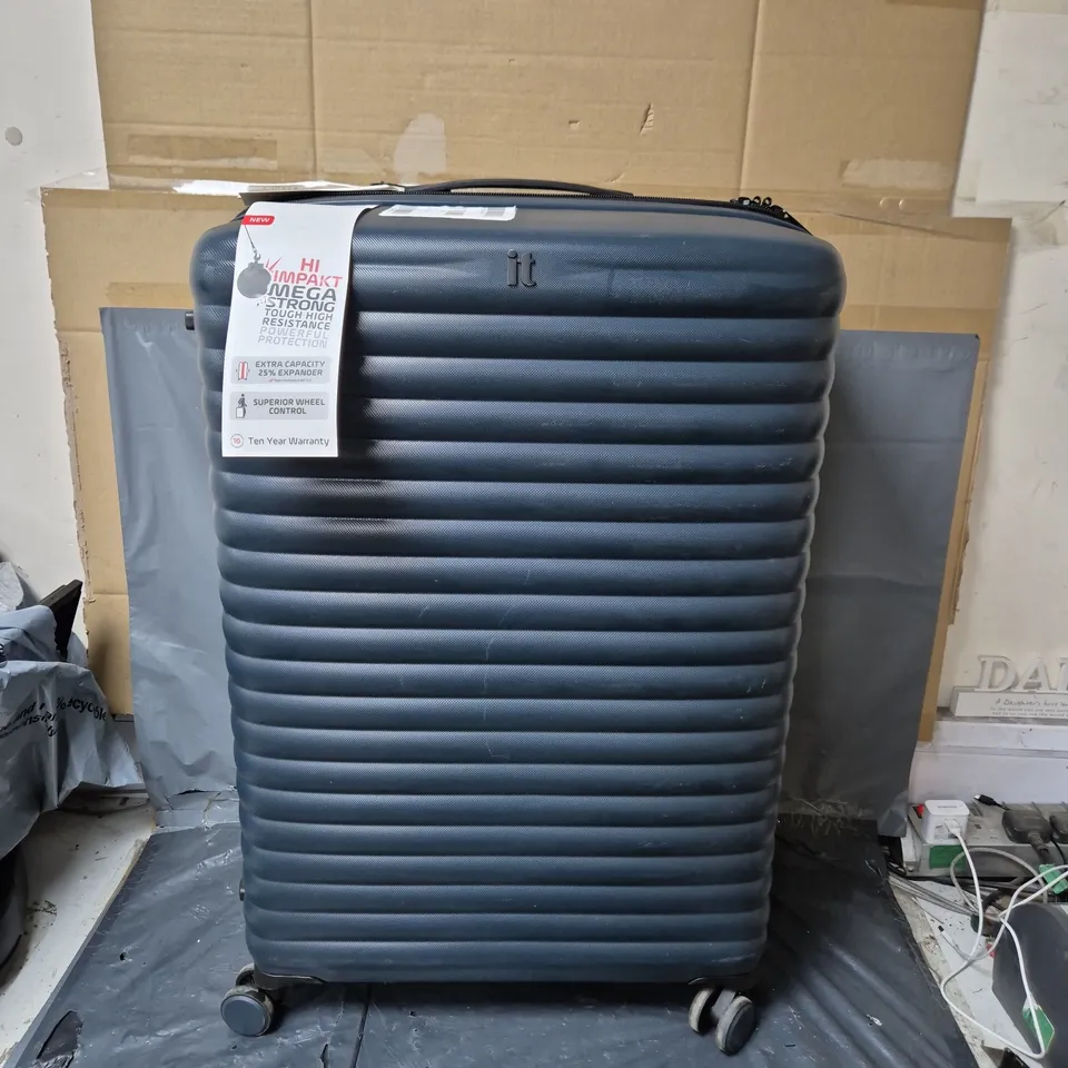 IT LARGE NAVY TRAVEL SUITCASE WITH 4 WHEELS 