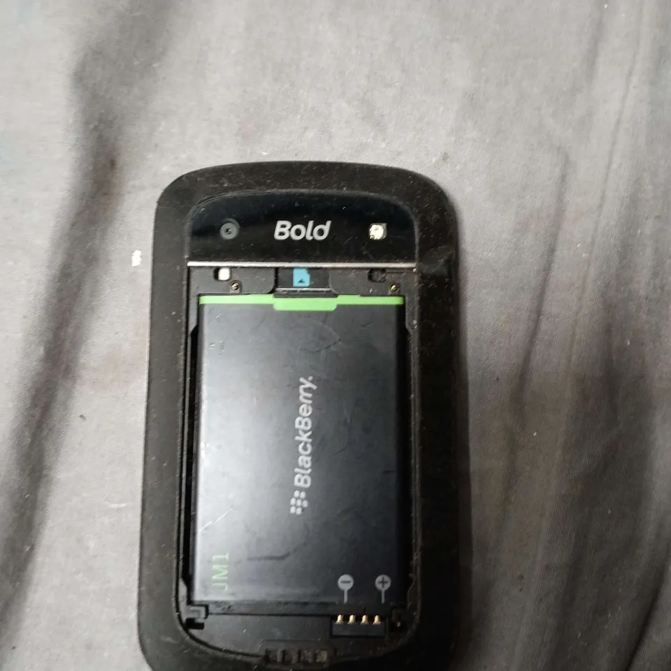 BLACKBERRY BOLD SMARTPHONE – 