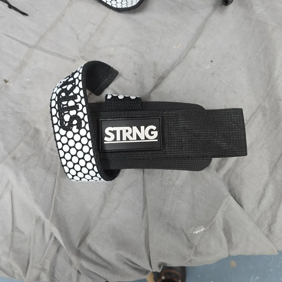 4 X STRNG BLACK RESISTANCE BANDS, COMPLETE IN PROTECTIVE POUCH