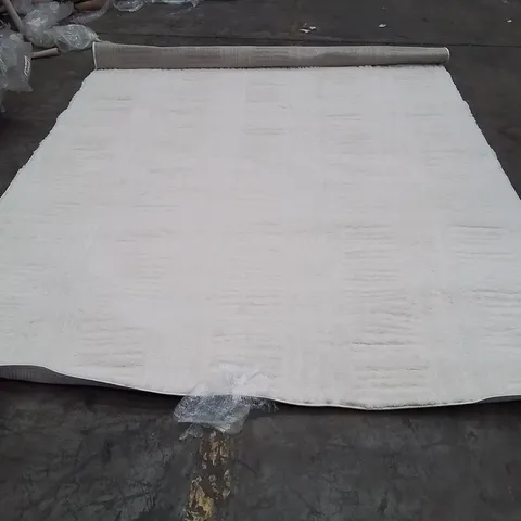 QUALITY DESIGNER AREA RUG - APPROXIMATELY 290X200CM