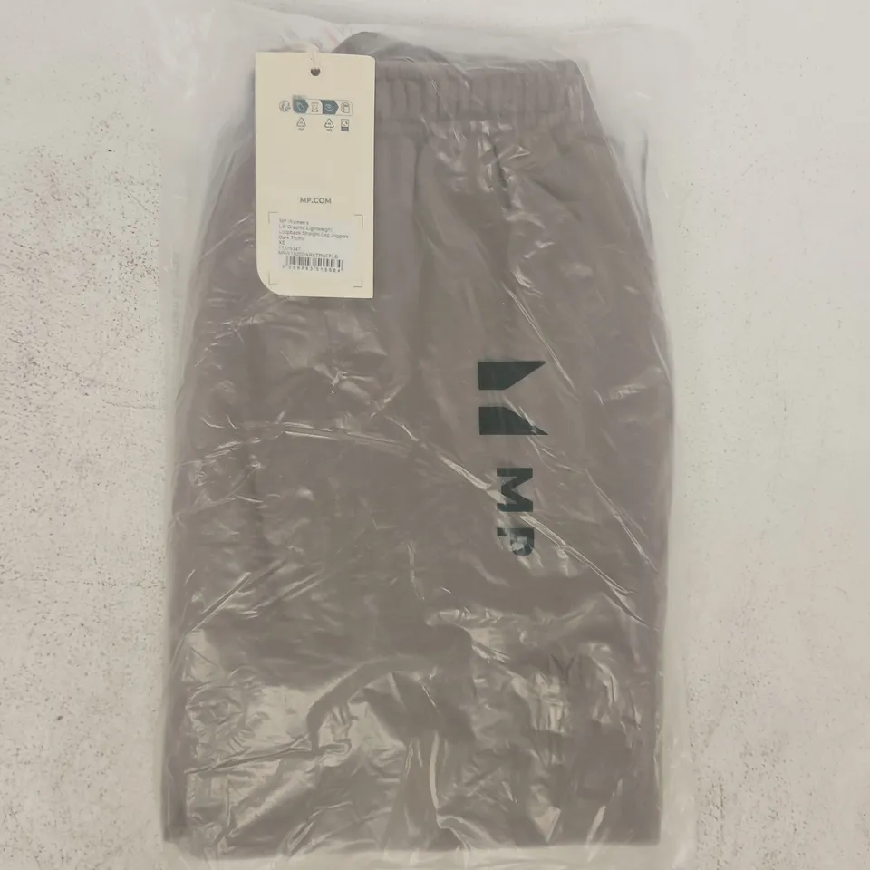 BAGGED MY PROTEIN WOMEN'S LIFT GRAPHIC LIGHTWEIGHT LOOPBACK STRAIGHT LEG JOGGERS IN DARK TRUFFLE SIZE XS