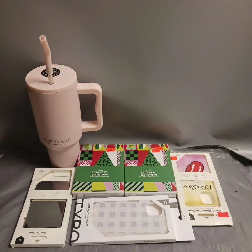 MEDIUM BOX OF APPROXIMATELY 20 ASSORTED HOUSEHOLD ITEMS TO INCLUDE PHONE CASES, CHRISTMAS CARDS AND COFFEE CUP