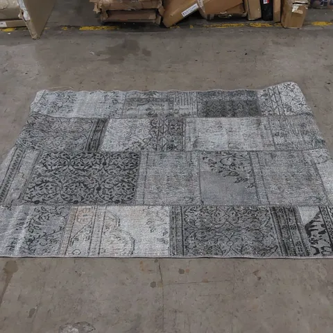 SIESTA EKOHALI RUG - GREY // APPROX SIZE: 140 X 200CM