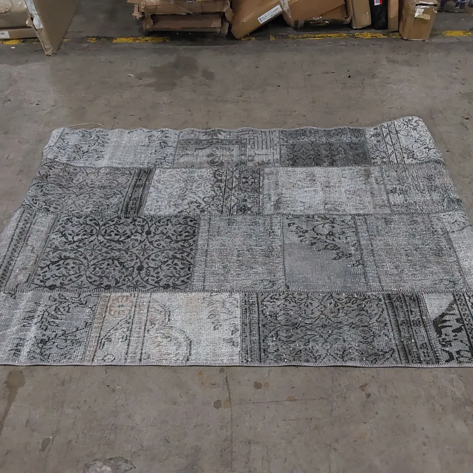 SIESTA EKOHALI RUG - GREY // APPROX SIZE: 140 X 200CM