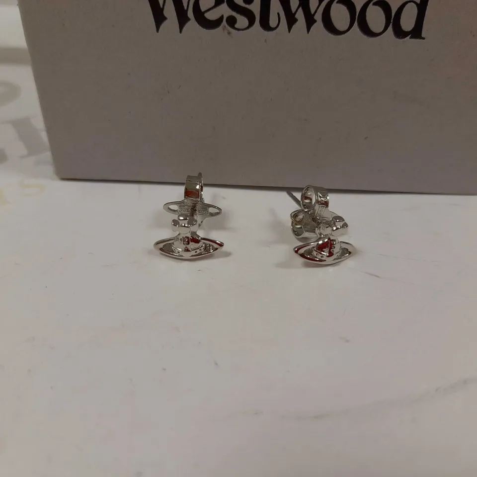 VIVIENNE WESTWOOD EAR RINGS