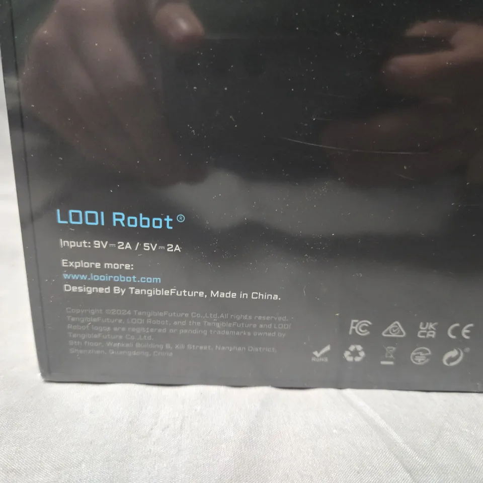 BOXED AND SEALED LOOI ROBOT – TANGIBLE FUTURE AI DESKTOP COMPANION