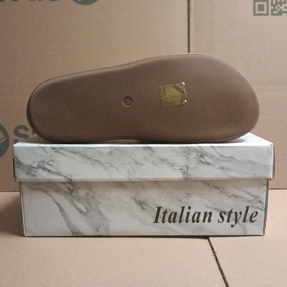BOXED PAIR OF SEASTAR SHOES IN KHAKI SIZE EU 38