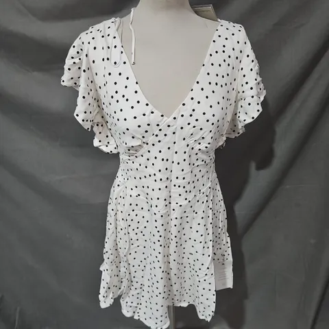 NOBODY'S CHILD LOUBELLE MINI DRESS IN WHITE SPOT SIZE 10