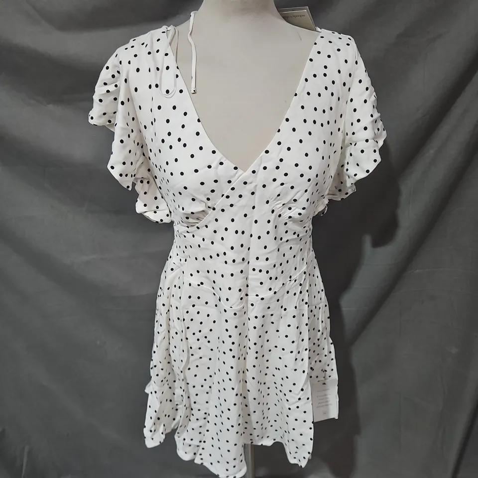 NOBODY'S CHILD LOUBELLE MINI DRESS IN WHITE SPOT SIZE 10