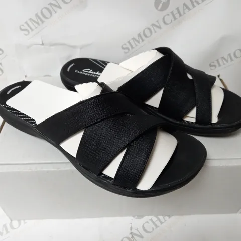 GROVE SANDLE BLACK SIZE 8