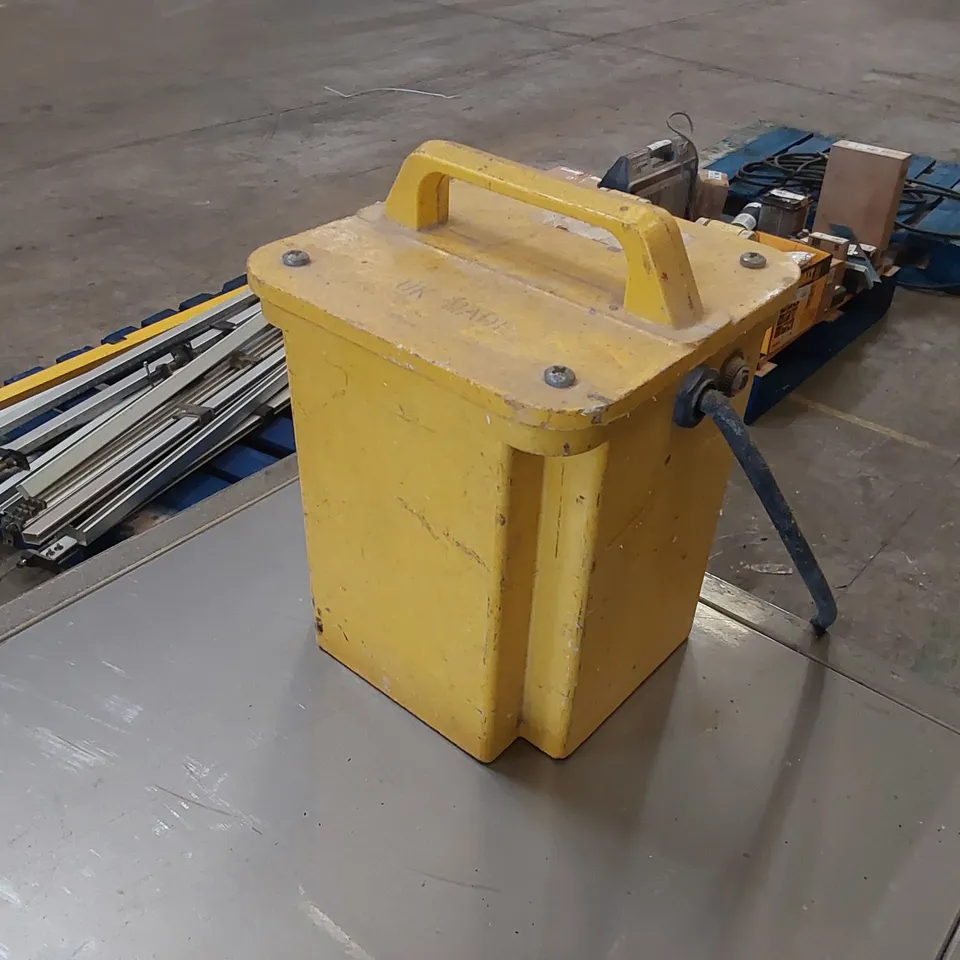 PORTABLE 2 OUTLET SITE TRANSFORMER 