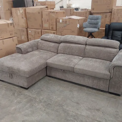 DESIGNER LARGE 3 SEATER FABRIC UPHOLSTERED SOFA BED WITH ADJUSTABLE HEADRESTS