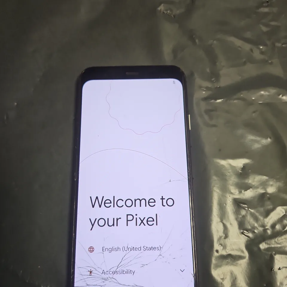 GOOGLE PIXEL 4 SMARTPHONE – BLACK – CRACKED FRONT SCREEN (POWER ON)