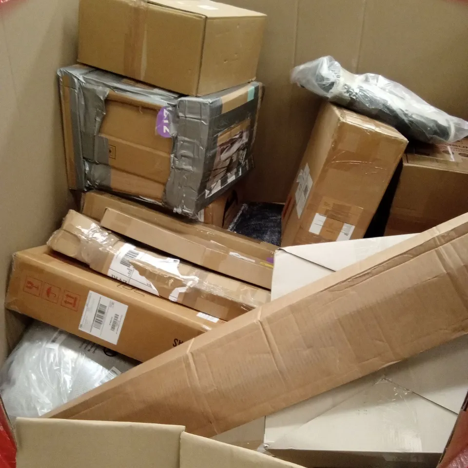 PALLET OF ASSORTED HOUSEHOLD GOODS AND PRODUCTS TO INCLUDE; COFFEE MACHINES, CONTACT GRILL, WET FOOD FEEDER ETC