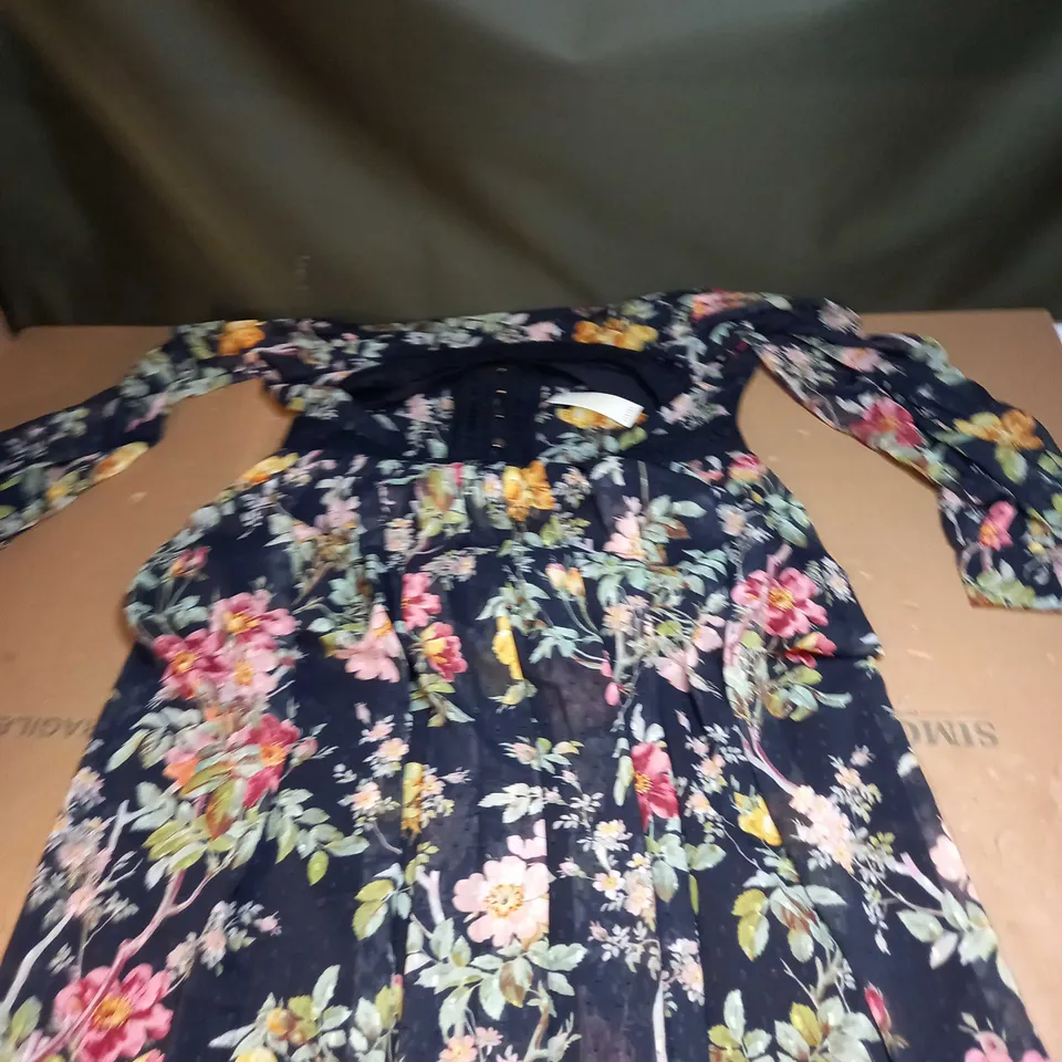 DARK FLORAL DOBBY V NECK MIDI DRESS SIZE 14