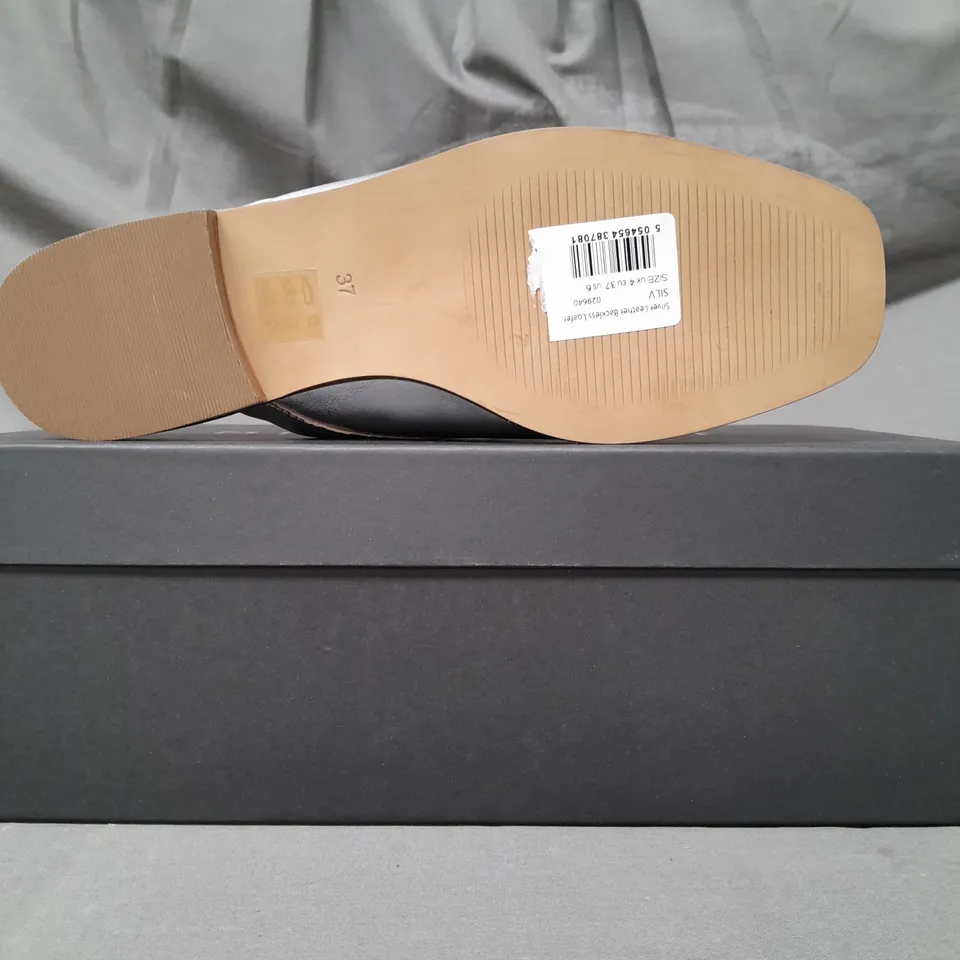 BOXED PAIR OF MINT VELVET LEATHER BACKLESS LOAFERS IN METALLIC SILVER UK SIZE 4