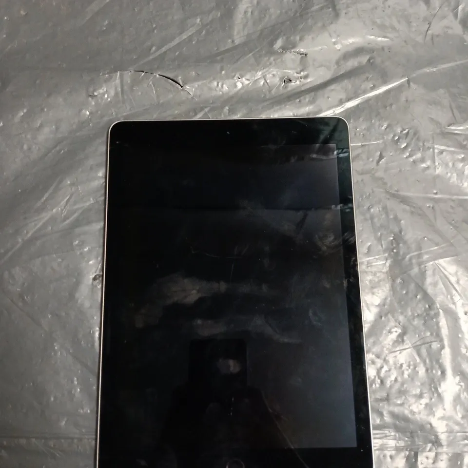 APPLE IPAD PRO (A1673)