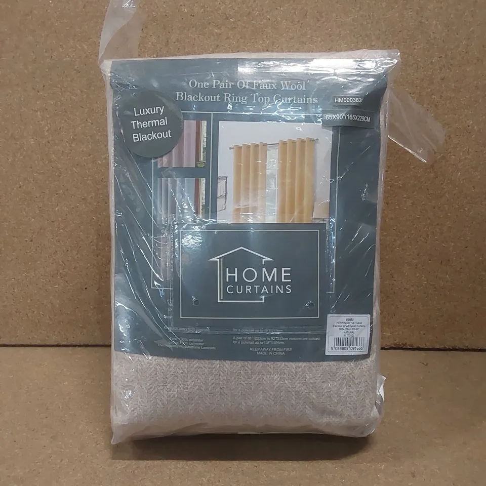 BAGGED LAURIS EYELET BLACKOUT CURTAINS - NATURAL // SIZE: 165 X 229cm