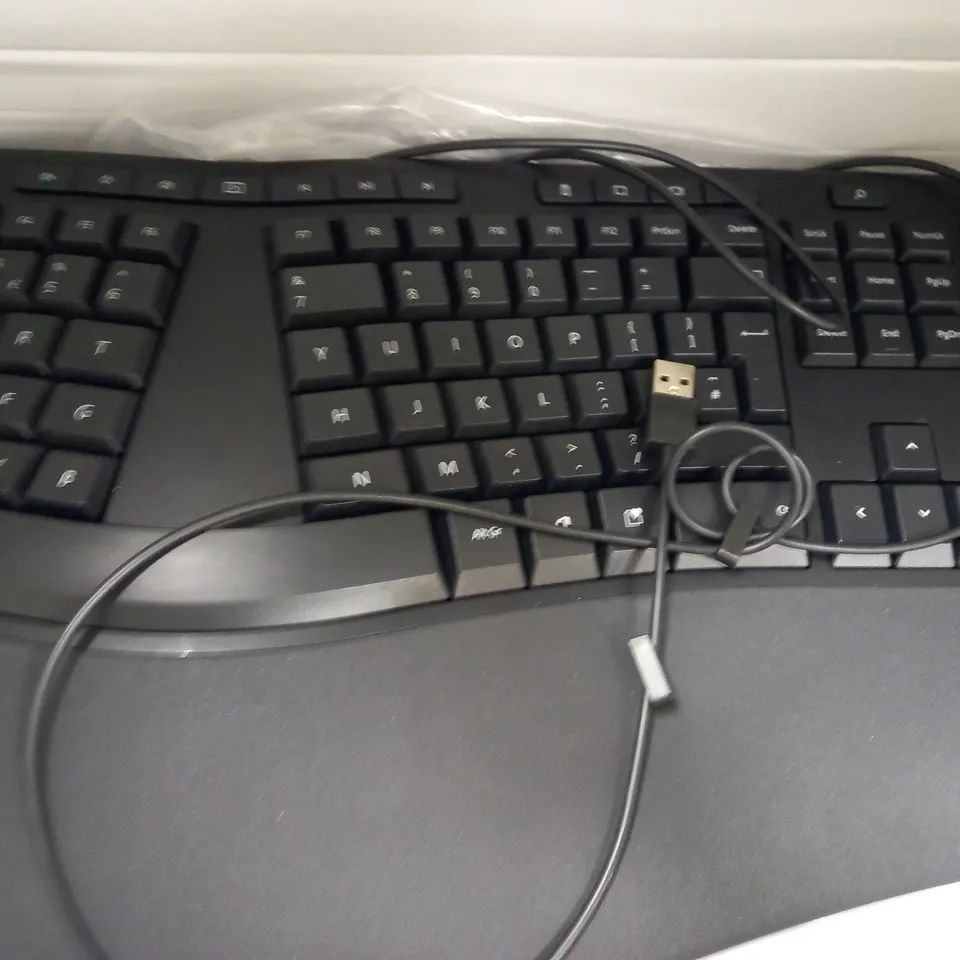 MICROSOFT ERGONOMIC KEYBOARD