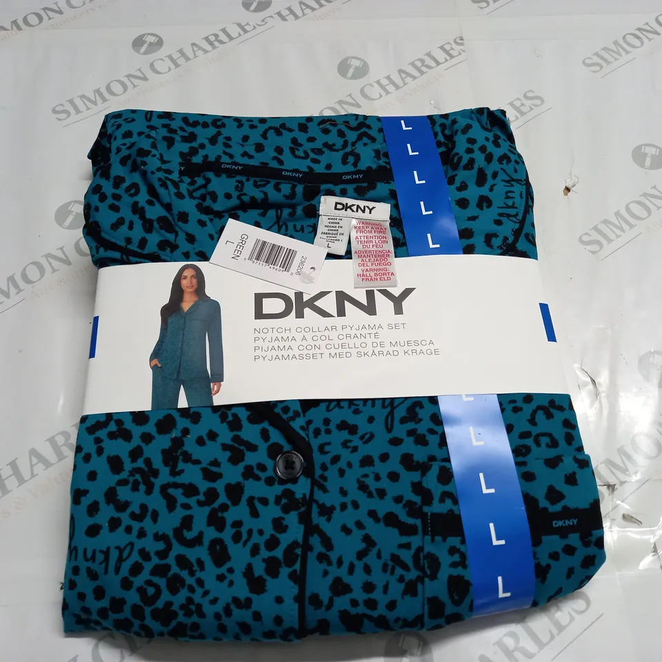 DKNY NOTCH COLLAR PJ SET - L