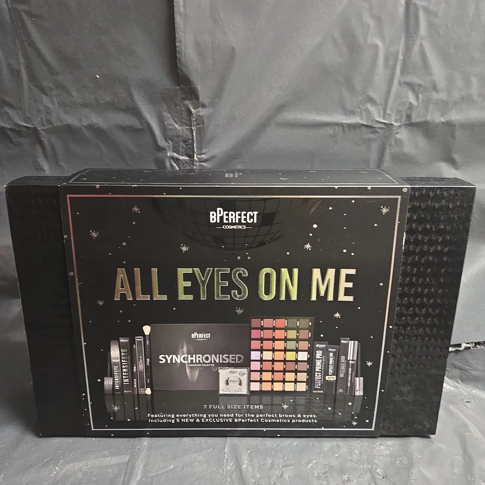 BPERFECT COSMETICS ALL EYES ON ME MAKE UP GIFT SET