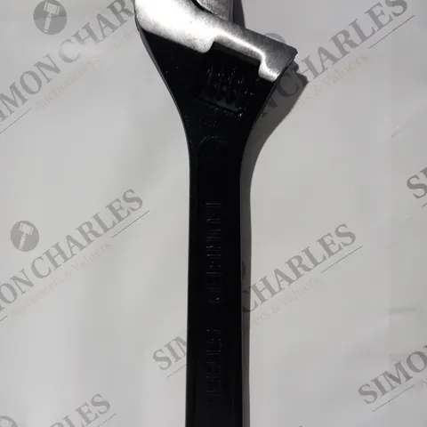 ADJUSTABLE SPANNER