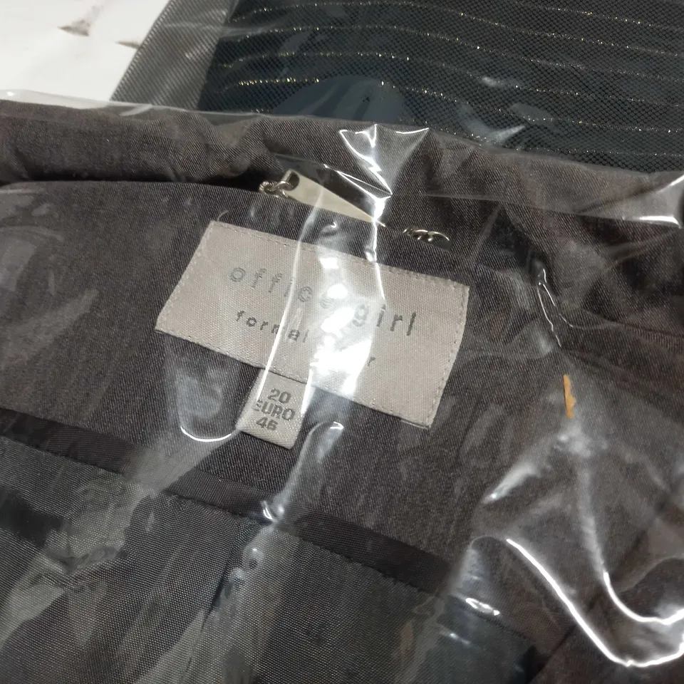 LOT OF 6 ASSORTED BAGGED CLOTHING ITEMS TO INCLUDE HARRIS TWEED AND OFFICE GIRL