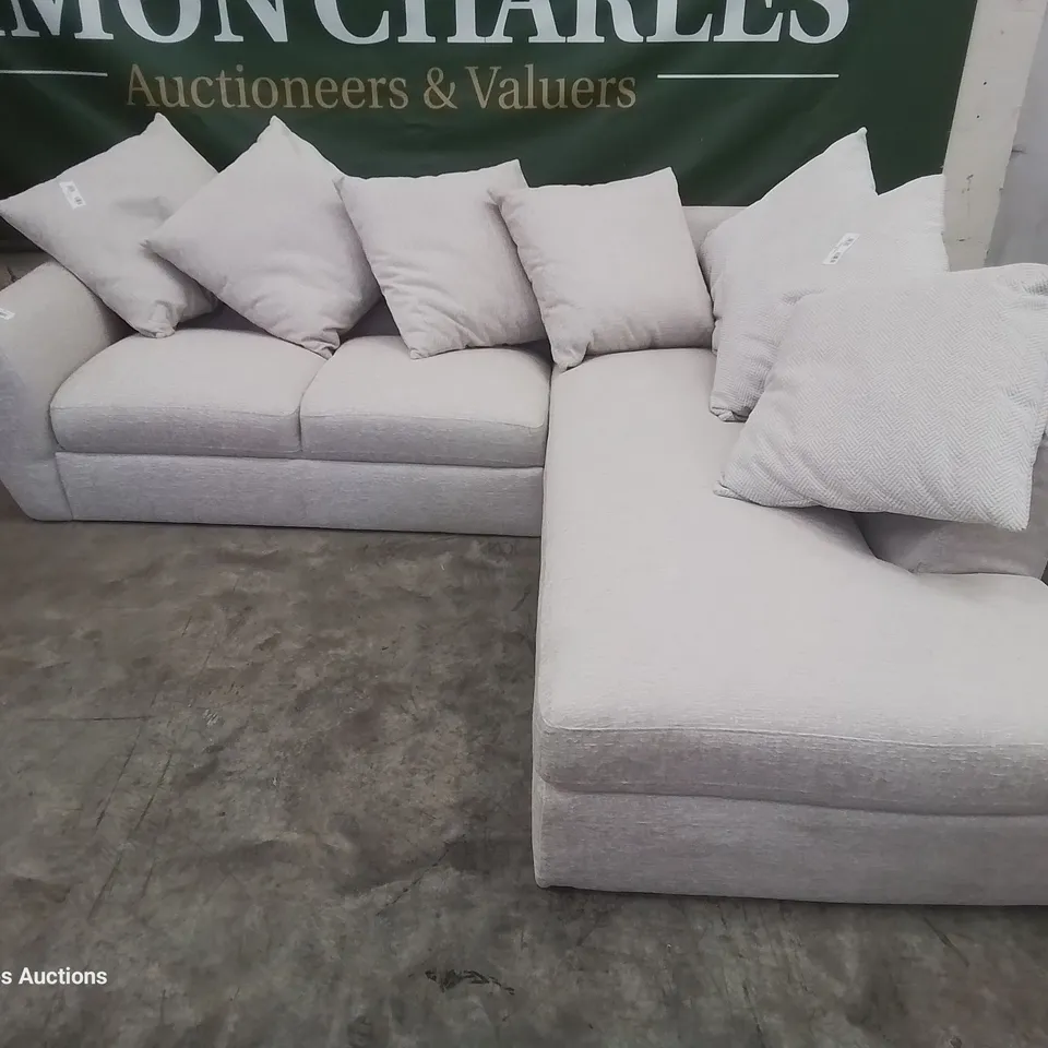 DESIGNER CHAISE SOFA CREAM FABRIC 