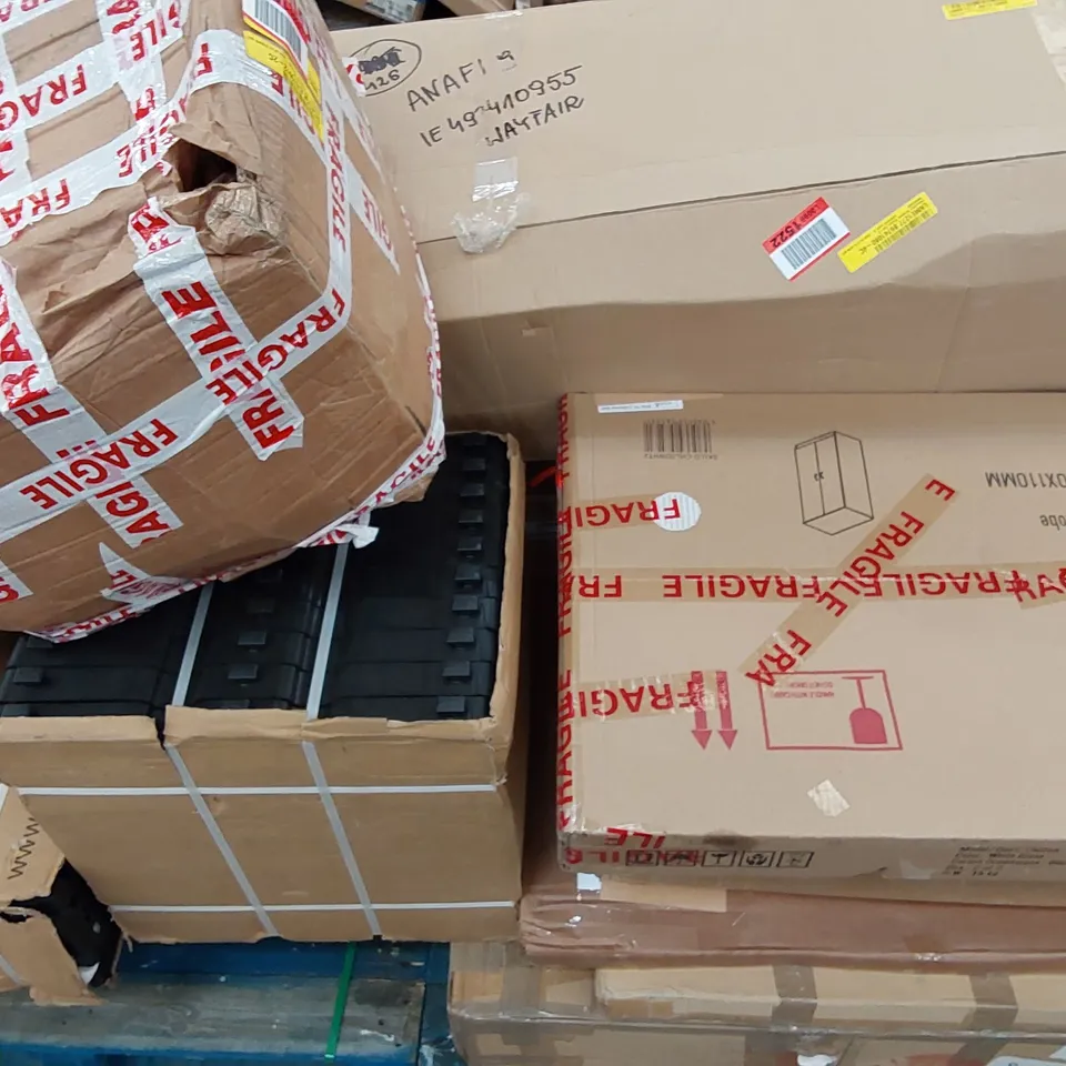 PALLET OF ASSORTED FURNITURE PARTS