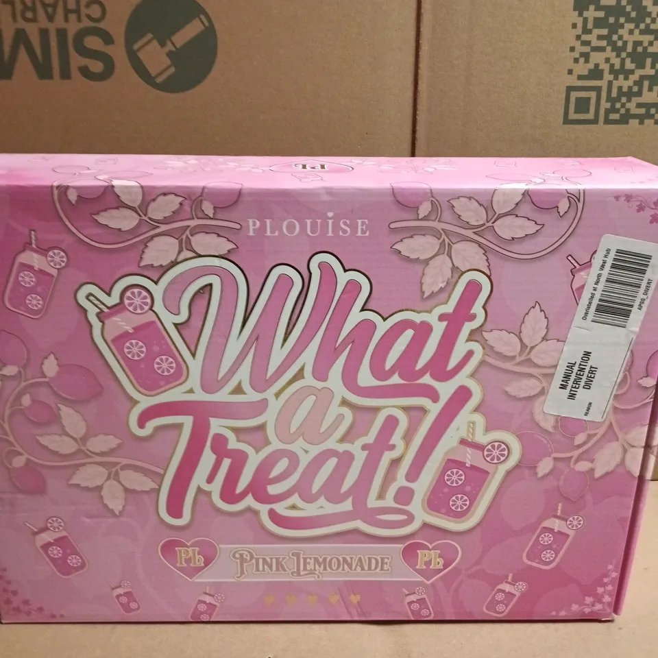 SEALED PLOUISE WHAT A TREAT PINK LEMONADE MYSTERY GIFT BOX